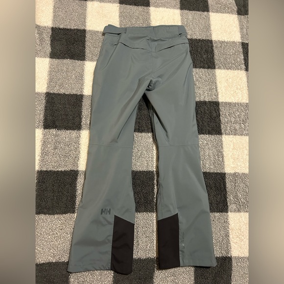 Helly Hansen Women’s Legendary Insulated Ski Pants - Picture 2 of 9